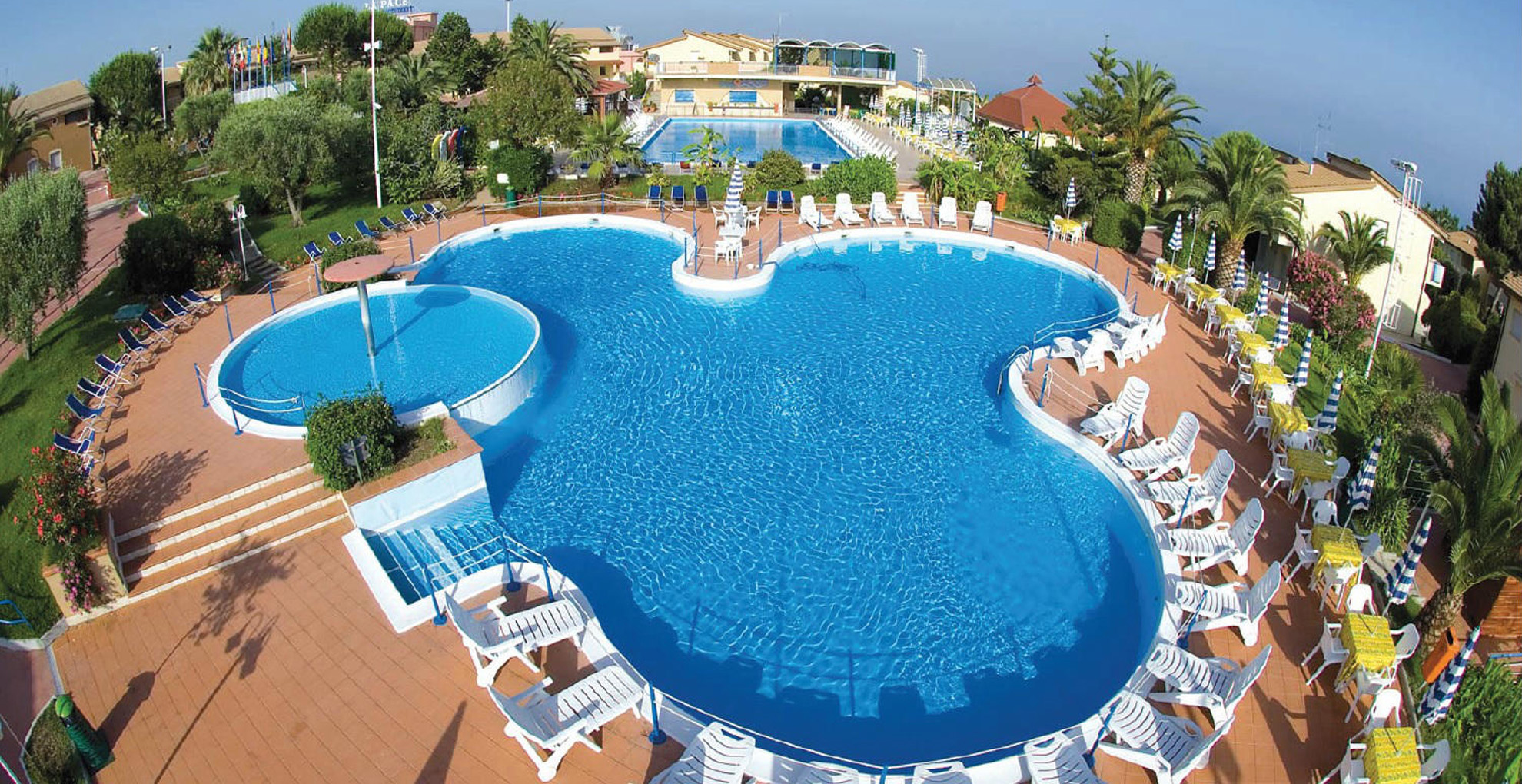 Foto La Pace Villaggio Club 5