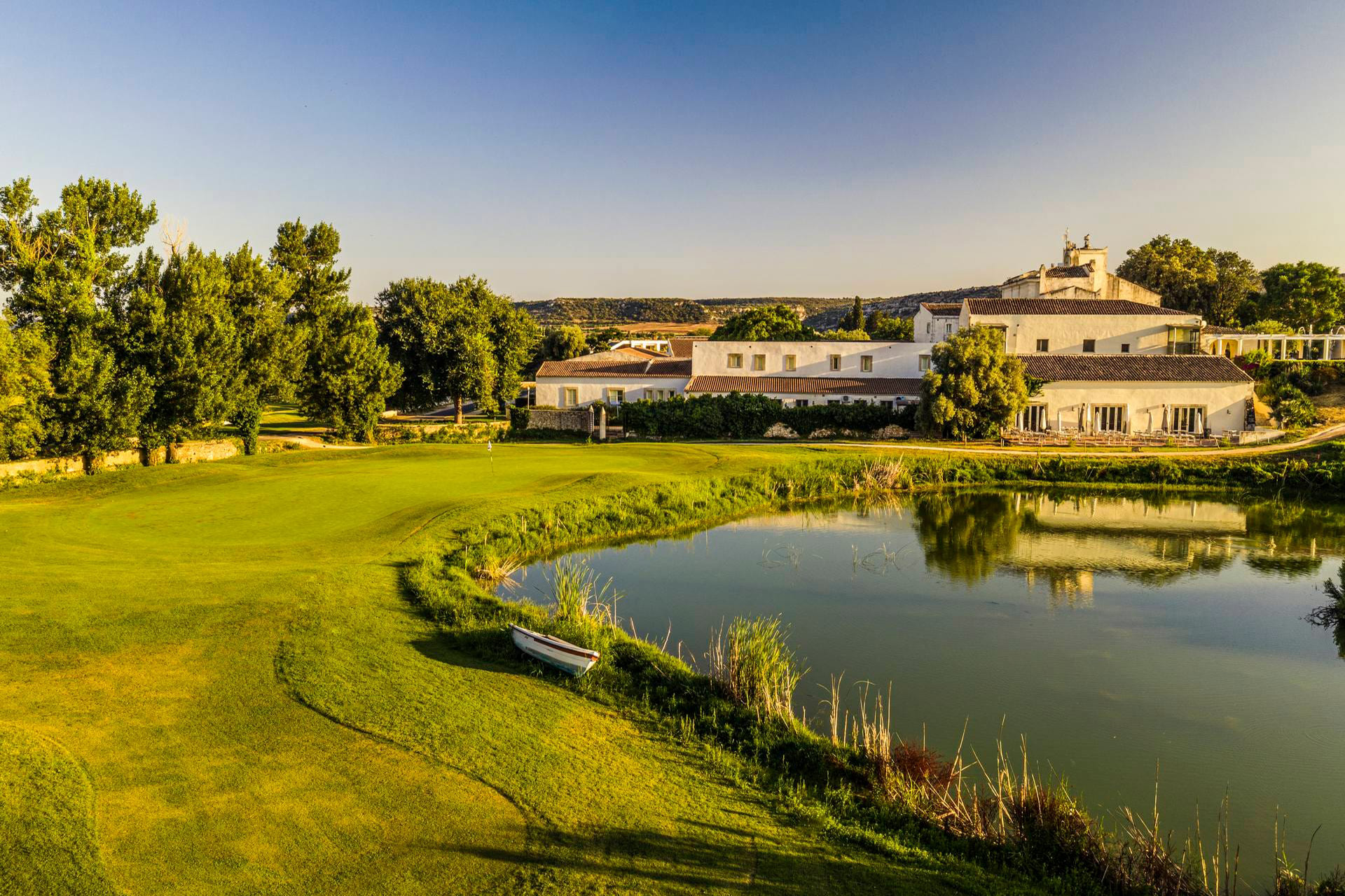 Foto Borgo Di Luce I Monasteri Golf Resort & Spa 12 