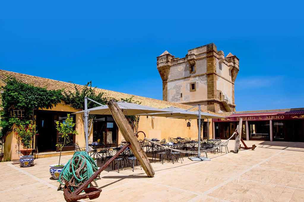Foto La Tonnara Di Bonagia Resort 7